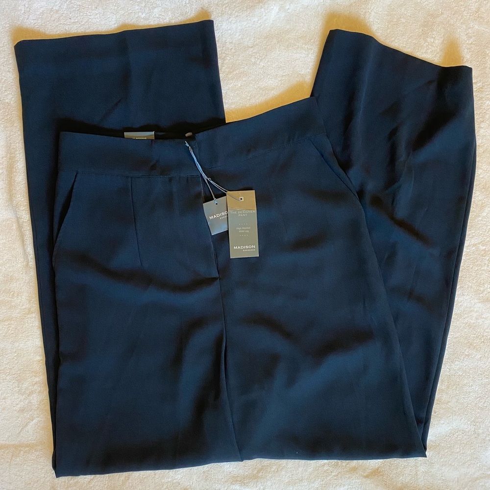 Madison black flowy dress pants NWT